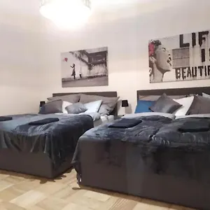 Designer Apartment, 5 Min To Center , Wiedeń Austria